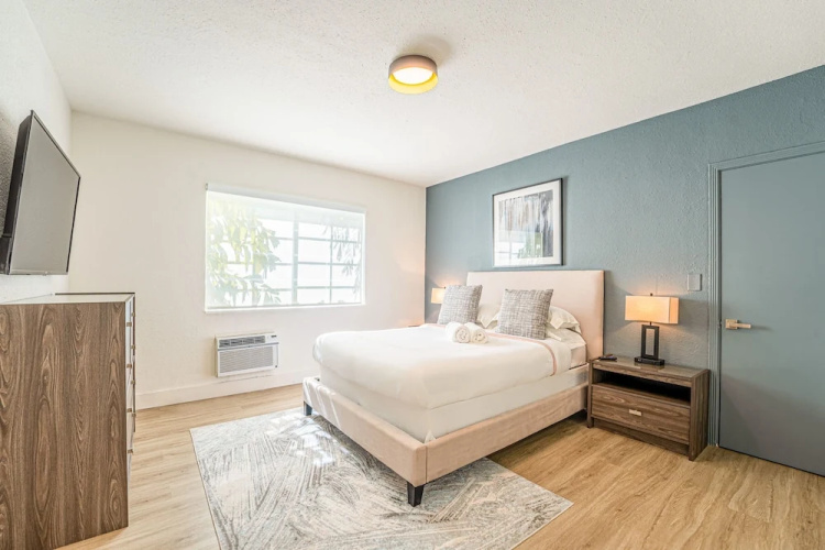 TWO Bedroom Apartment