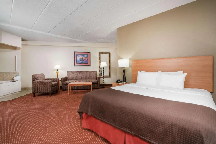 2 Bedrooms Double Suite