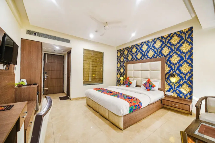 Hotel Viraj Inn