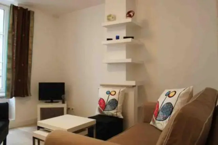 Montmartre Apartments Valadon