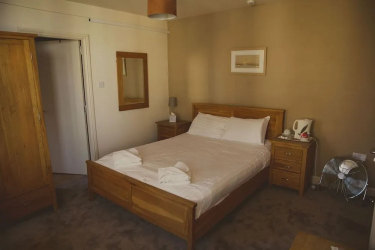 The Crown Hotel
