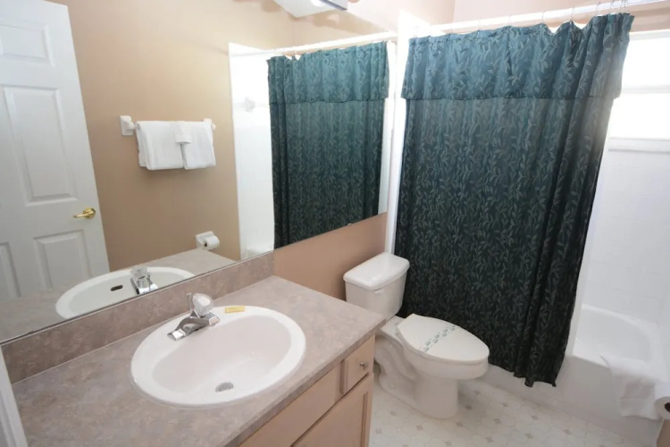 277476 Spa Pool Home With 2-master Suites & Games!