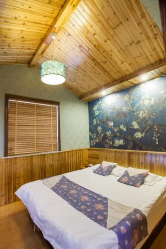 Wuzhen Times Town Theme Inn