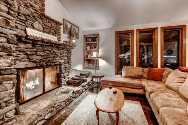 Cedar Rock Chalet