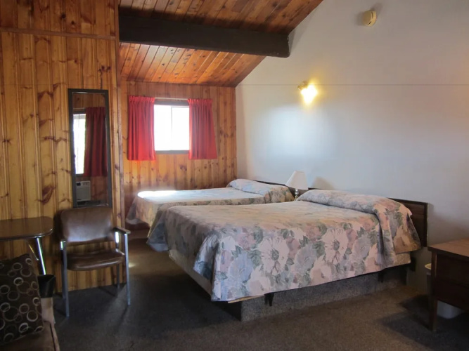 Pembina River Inn