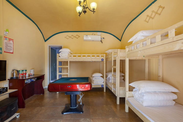 Village Utopia Backpackers Hostel