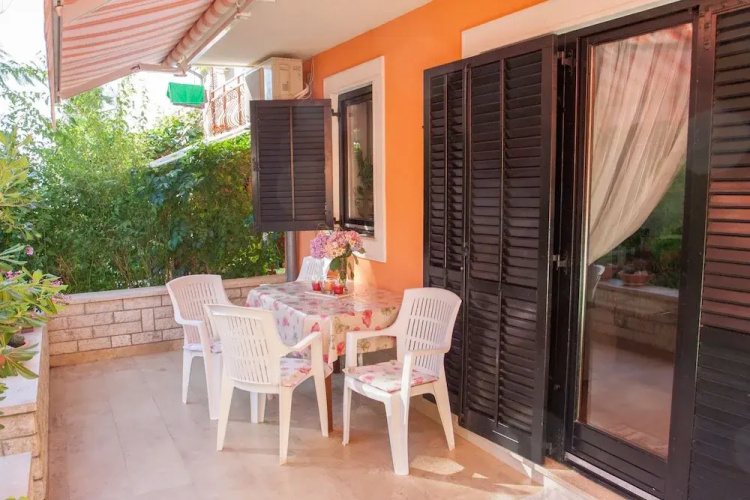 Apartments Stifanic