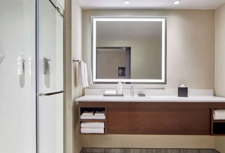 Corner Skyline View Double Suite