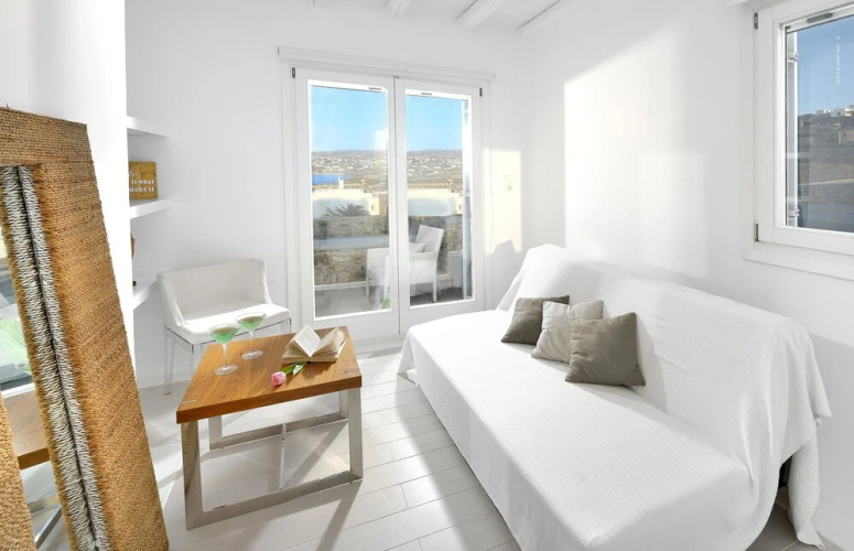 Villa Blanca Duo