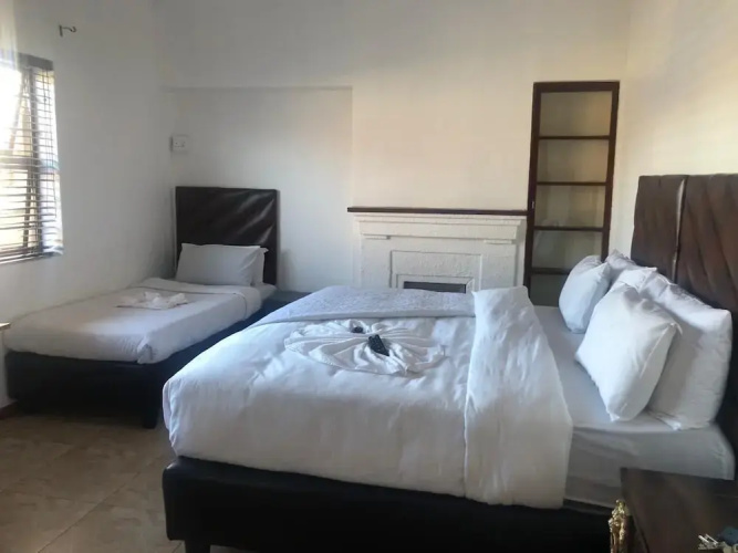 Duminy Guest Lodge