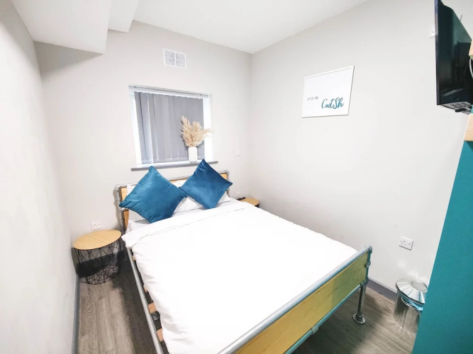 Cwtsh Hostel