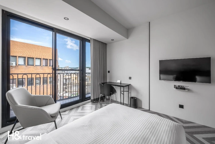 Superior Twin room with balcony