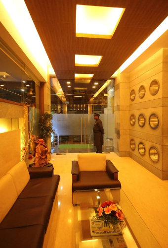 Hotel Vihangs Inn