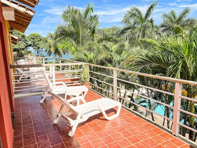 Deluxe room with balcony and with view