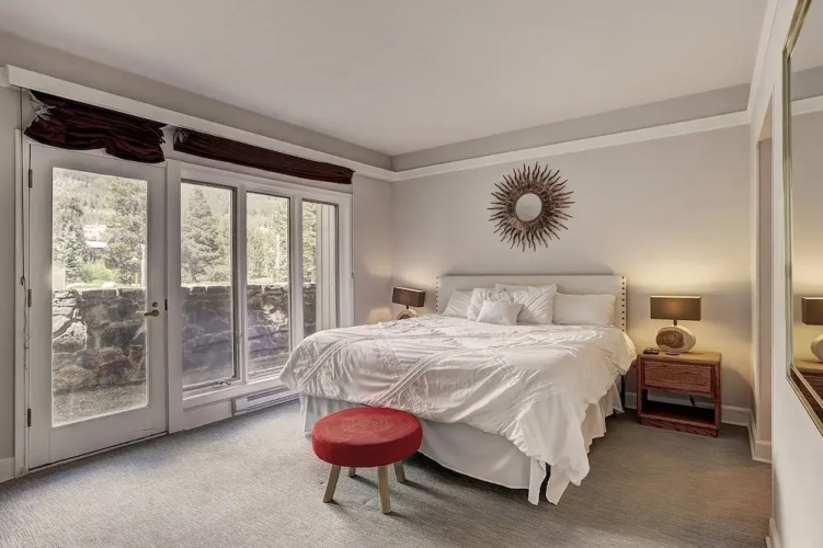 2721 Chateaux DMont by RedAwning