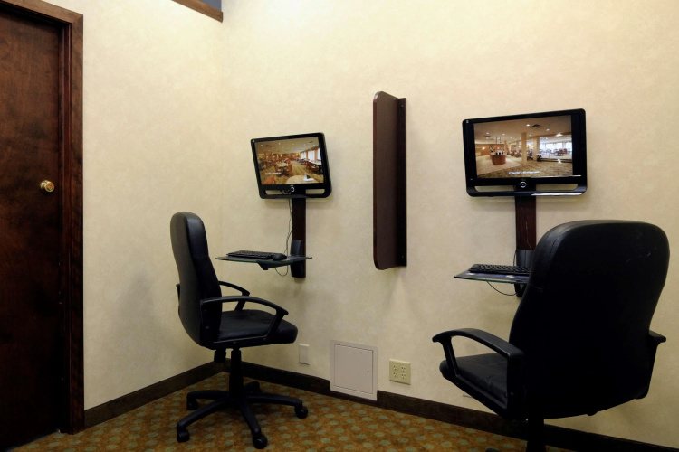 Best Western Plus Chicago Hillside