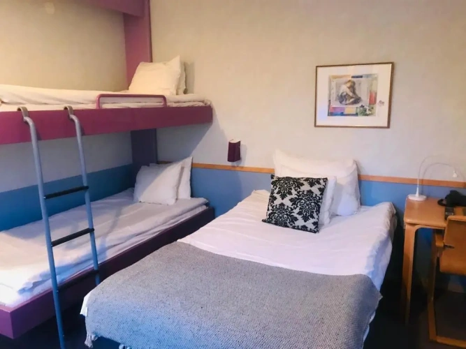 Economy room