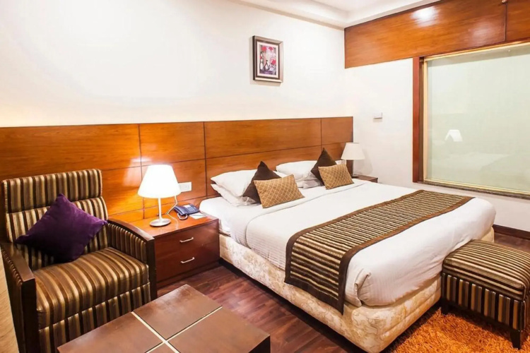 Hotel I Square