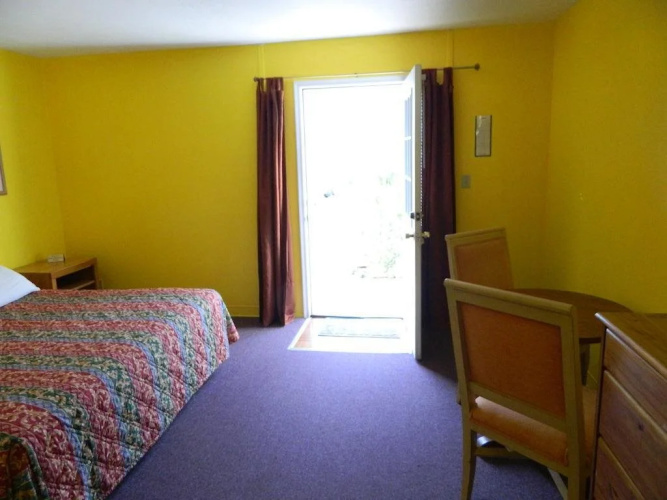 Marine Motel