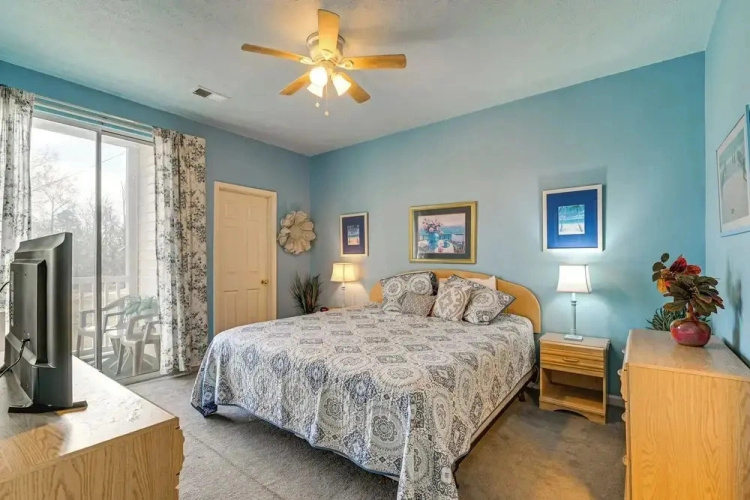 River Oaks 51-E Apartment