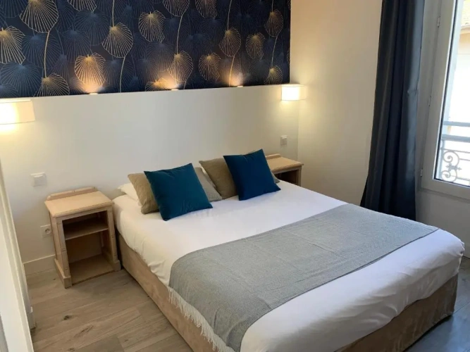 Standard Double room with view