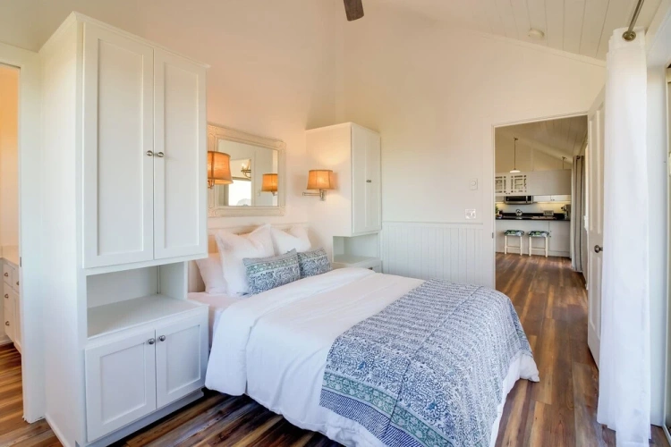 4 Bedrooms Cottage
