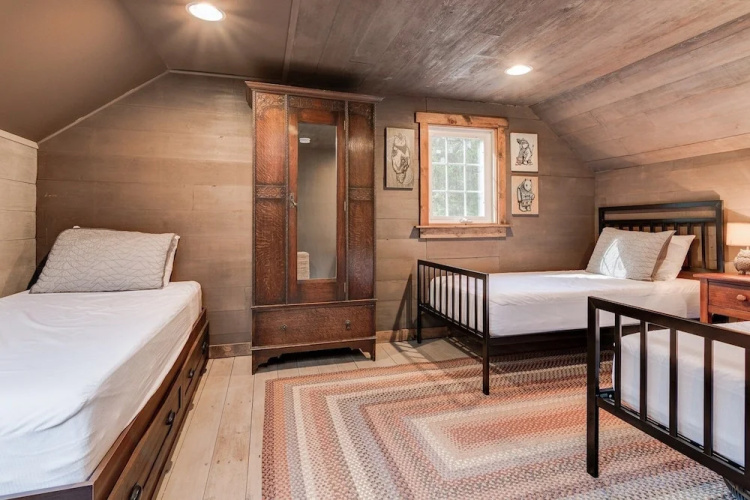 Doggett - 2 Br Cabin