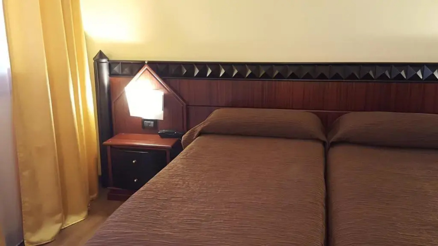 Hotel Motel Flower
