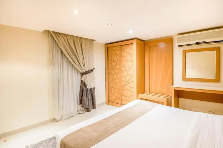 Neyyara Al Takhasossi