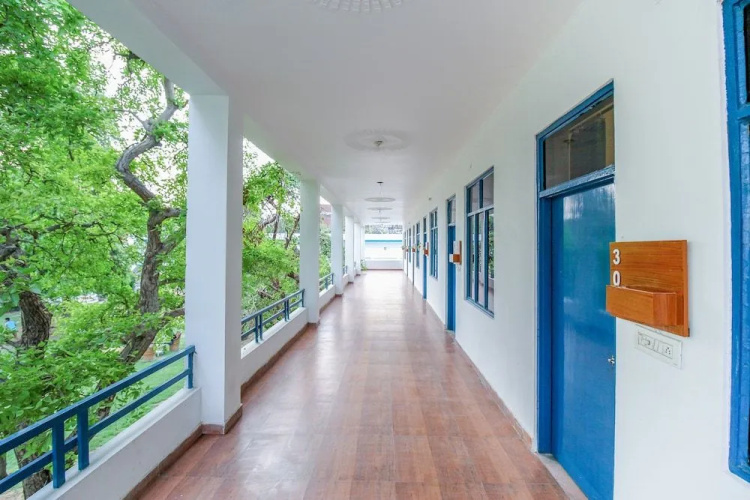 OYO 15518 Hotel Amar