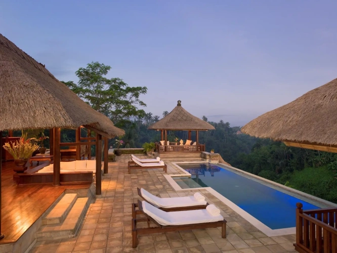 4 Bedrooms Double Villa
