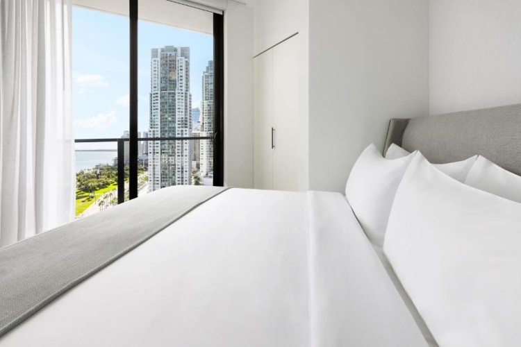 1 Bedroom Double Suite with bay view