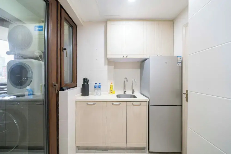 Tyms Modern 1BR APT  Garden