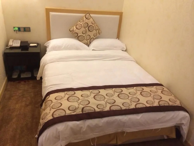 Dollar Hotel- Wuhan
