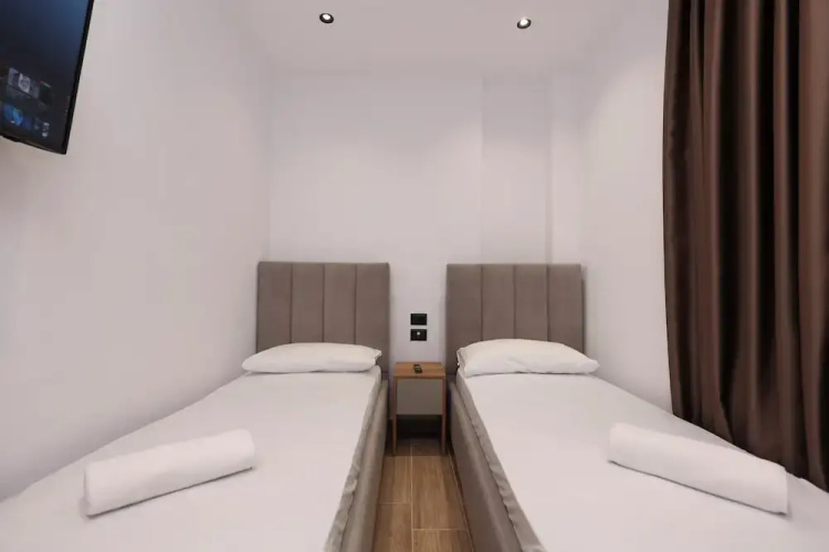 Emar Hotel