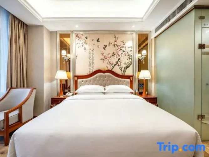 Deluxe Double Suite
