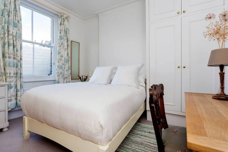 Charming Fulham flat