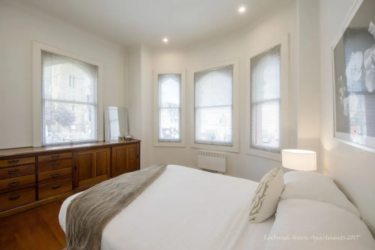 Roxburgh House Apartments