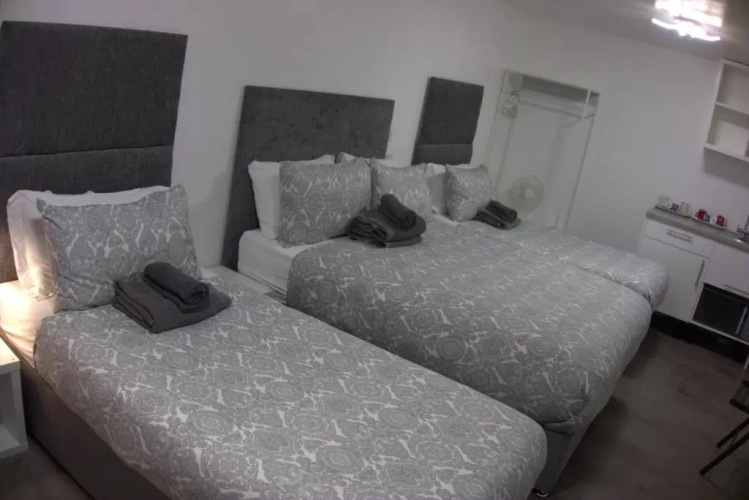 Triple room