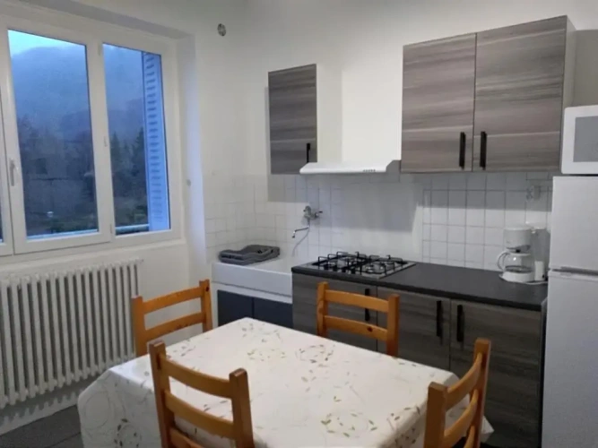 Apartment with mountain view