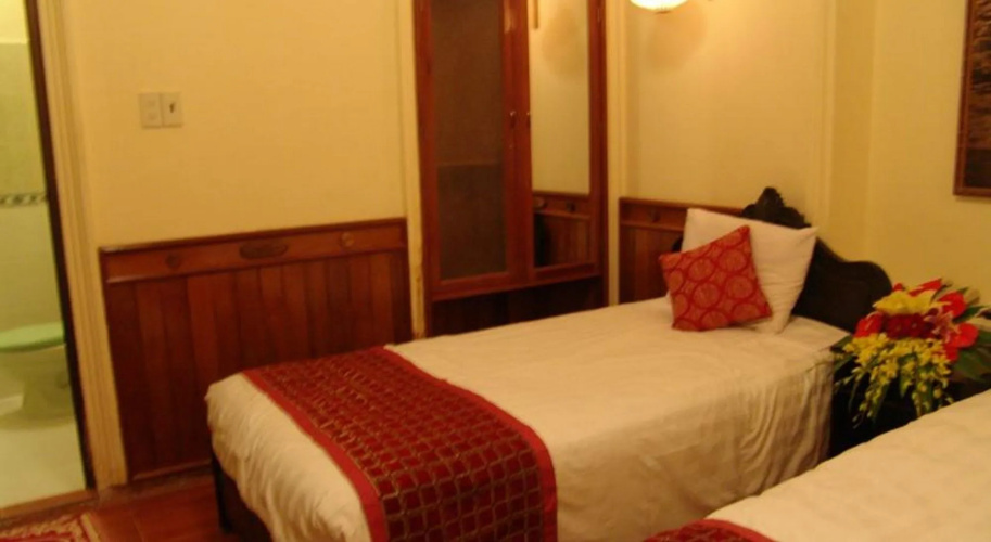 Home Hotel