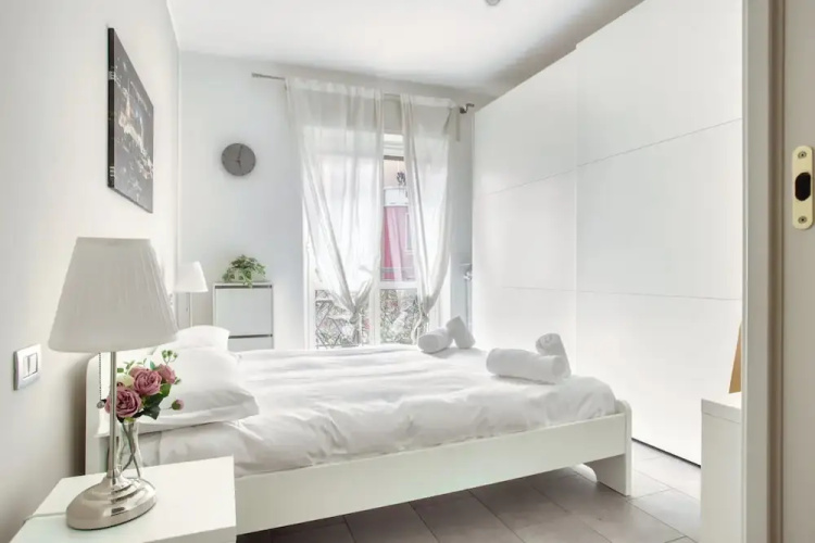Bright 3BR flat near Park
