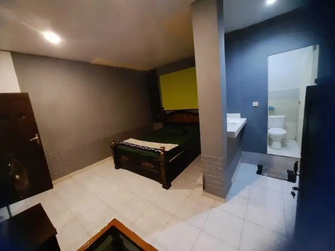 Standard Double Basement room