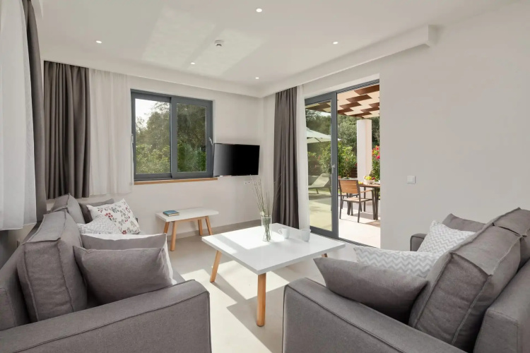 Perithia Suites