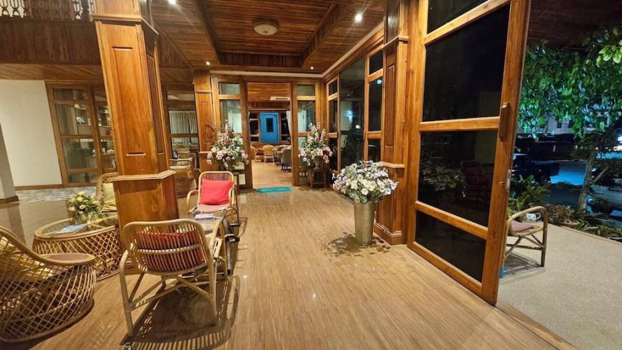 Kum-Chan House Hotel