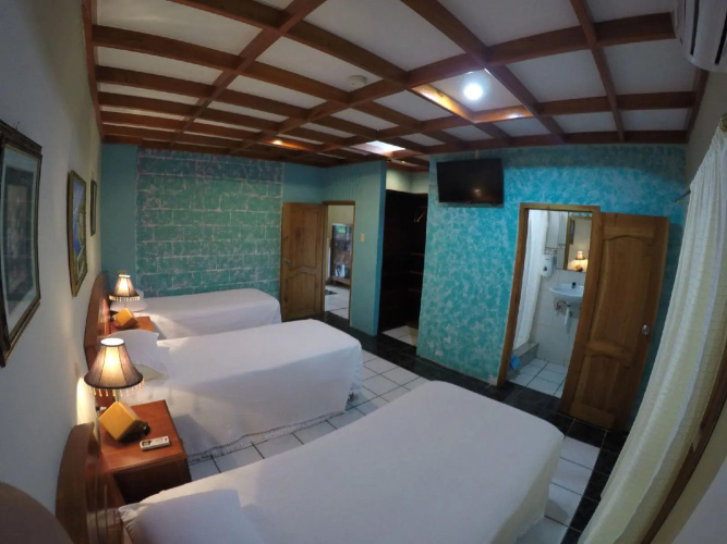 La Peregrina Bed & Breakfast