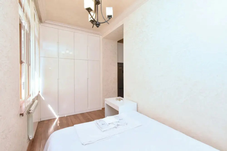 Apartment on Teryan 19