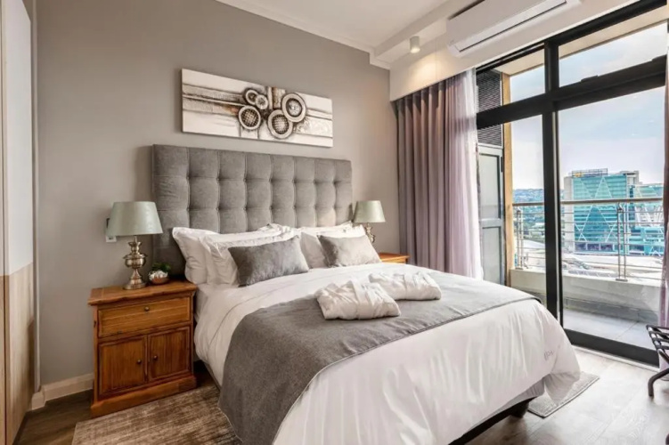 Menlyn Maine Residence Unit 1419