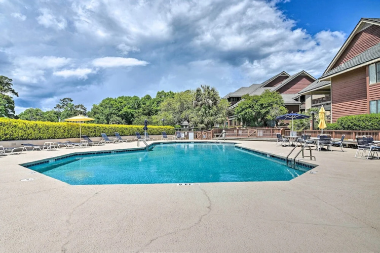Lakefront Myrtle Beach Condo w/ Shared Pools!