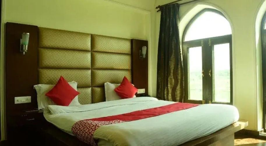 Naqash Residency